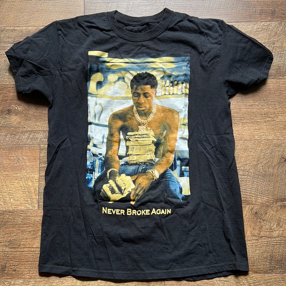 •NBA shirt